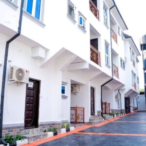 Riverside Nest Exterior Courtyard Riverside Nest Exterior Courtyard