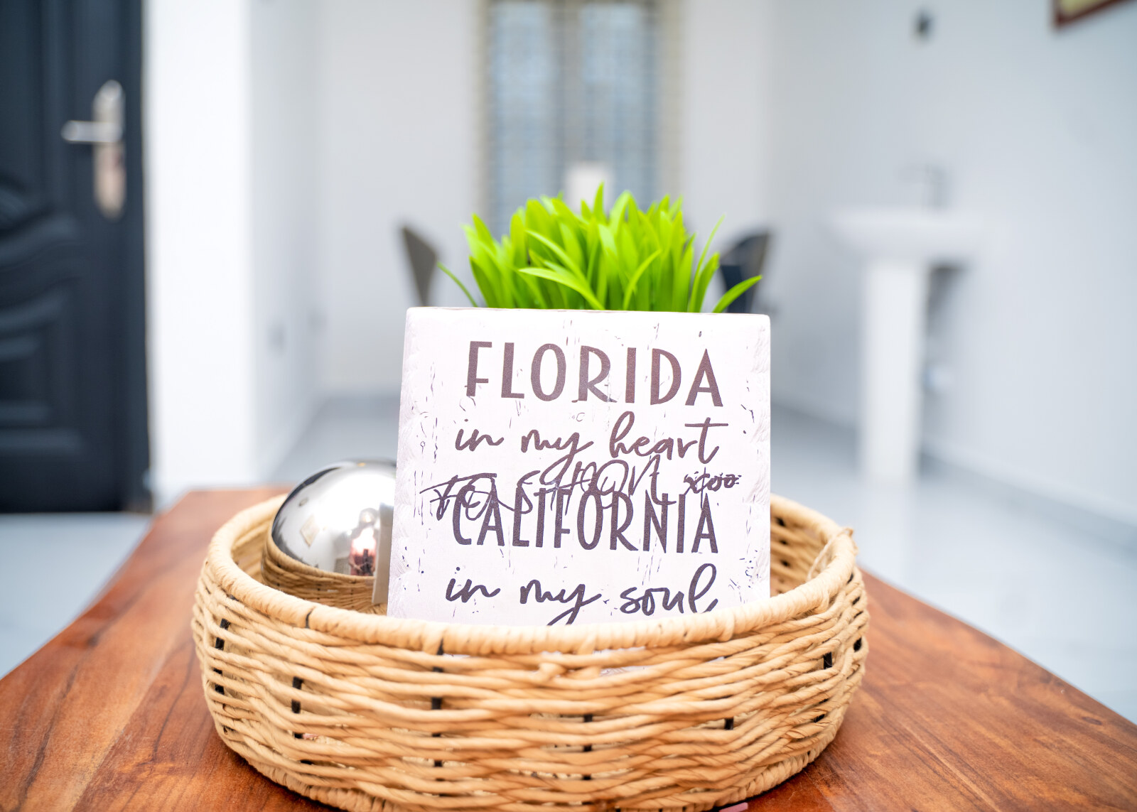 Florida room, first floor, two-bedroom apartment Florida room, first floor, two-bedroom apartment