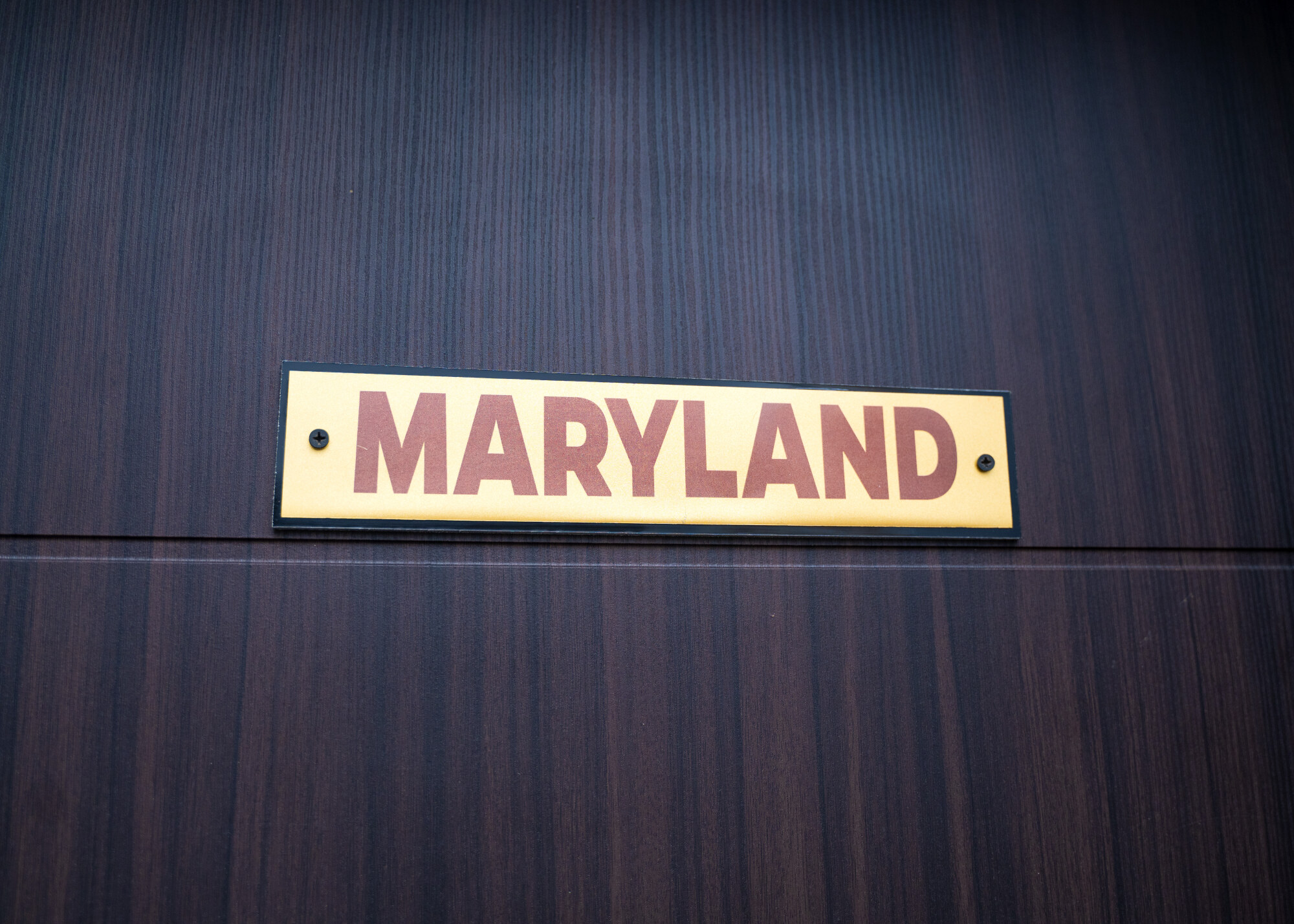 Maryland room, third floor, two-bedroom apartment