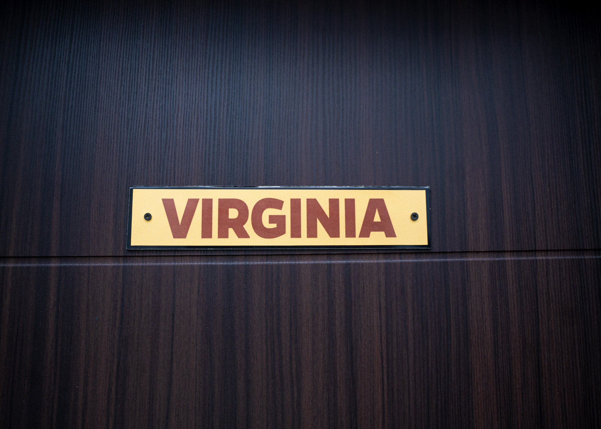 Virginia room, third floor, two-bedroom apartment
